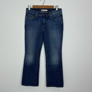 Levi’s 515 Boot Cut Medium Wash Denim Blue Jeans Size 8M Womens